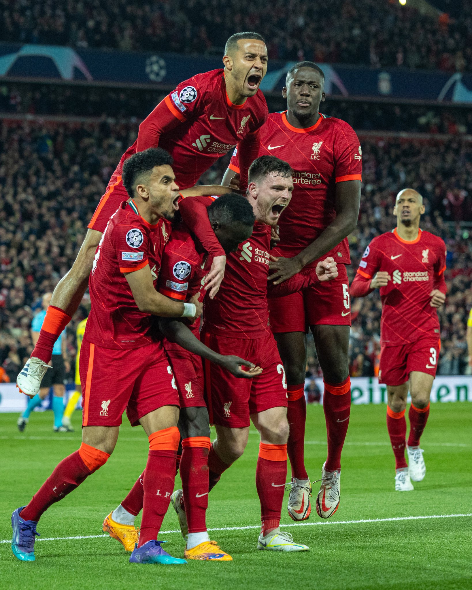 Liverpool 2-0 Villarreal: Jurgen Klopp men cruise to victory