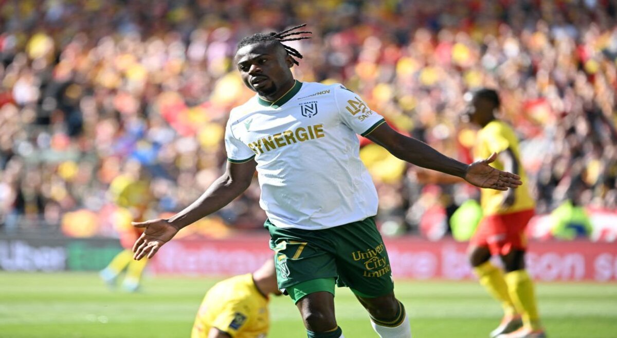 RC Lens 2-2 FC Nantes: Moses Simon net brace