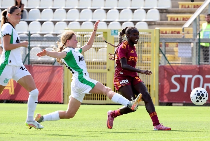 AS Roma Women forward Rinsola Babajide scores in Italian Women’s Cup