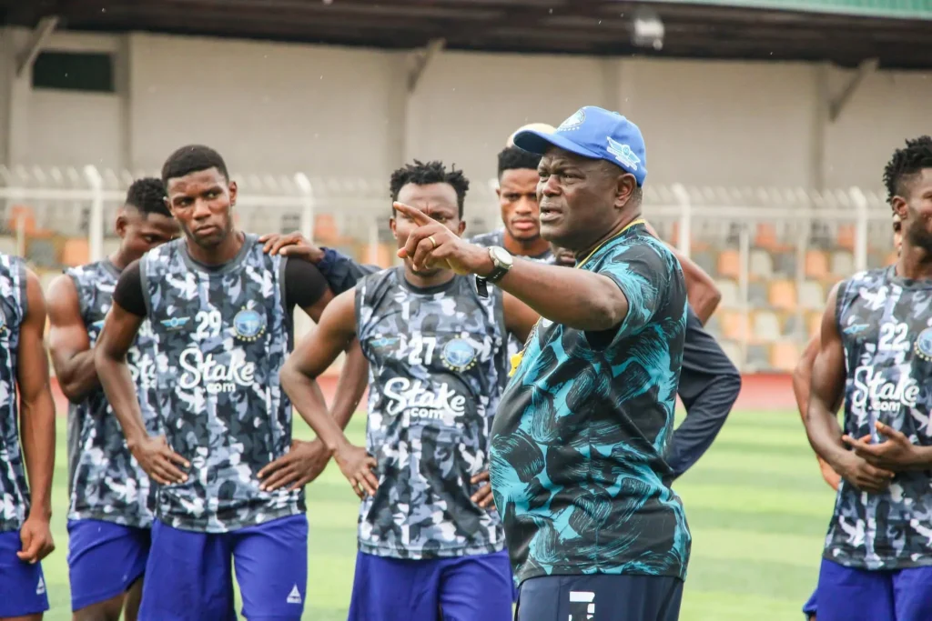 Enyimba players celebrate NPFL Week 5 win
