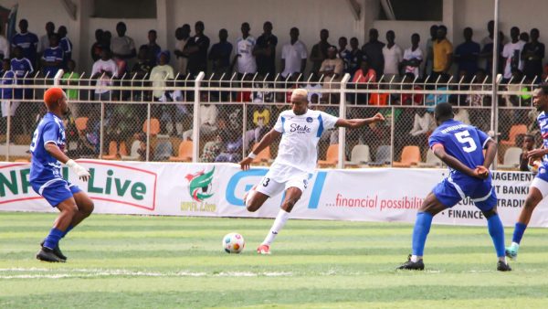 Enyimba players celebrate win over Bayelsa United~2
