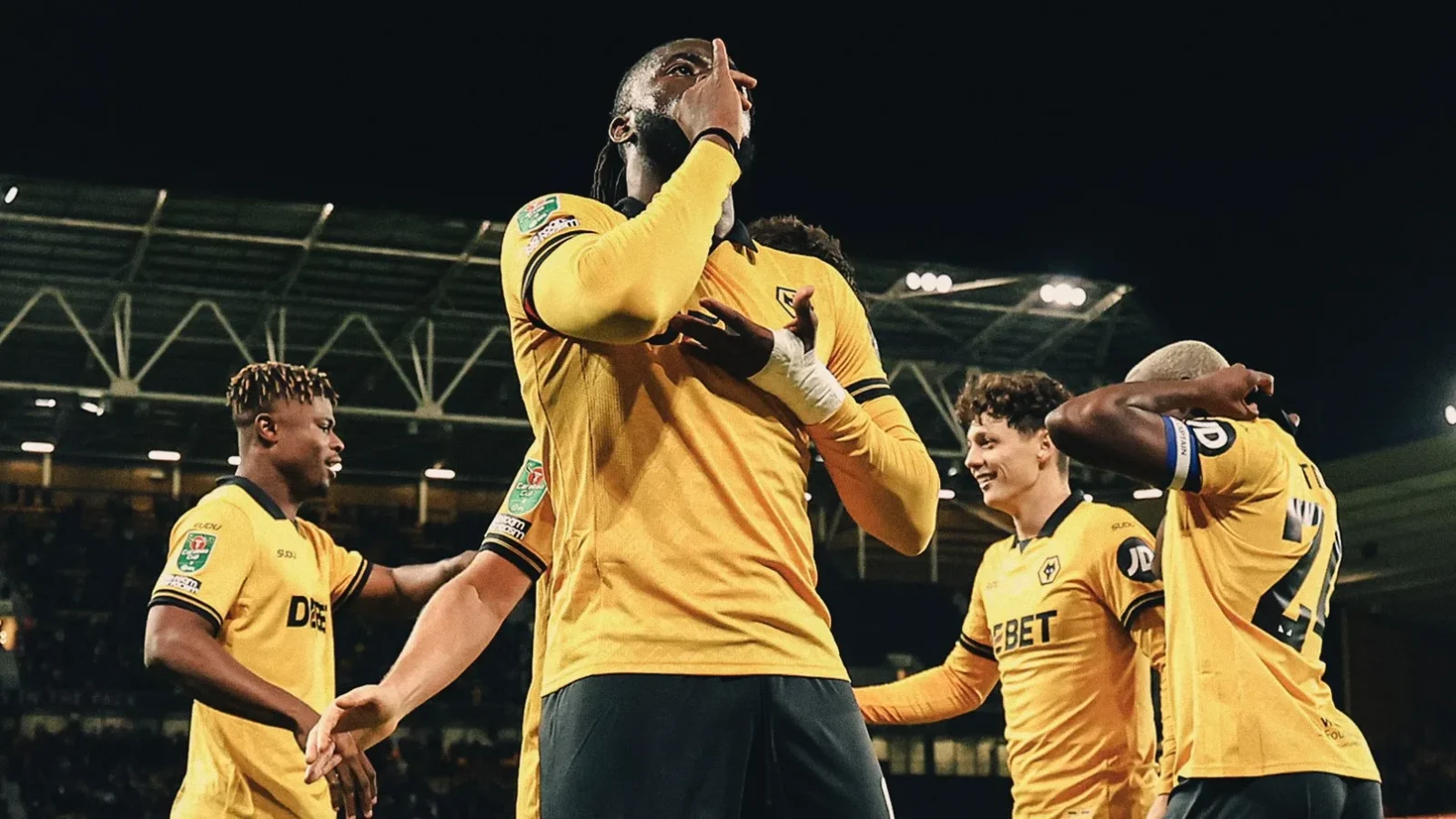 Tolu Arokodare scores first goal for Wolves in Carabao Cup