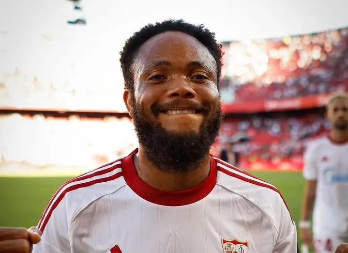 Chidera Ejuke assists late goal for Sevilla win