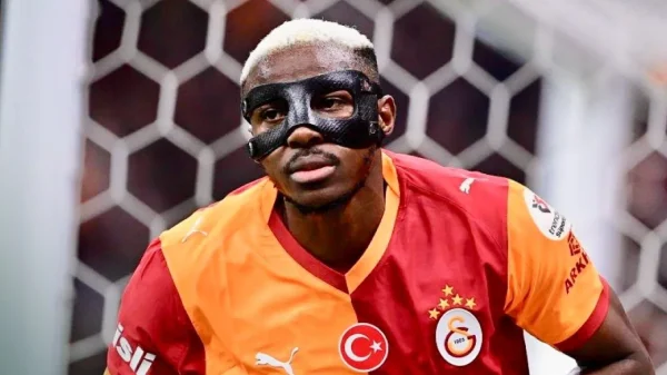 Victor Osimhen celebrating his goal in Turkish Super Lig