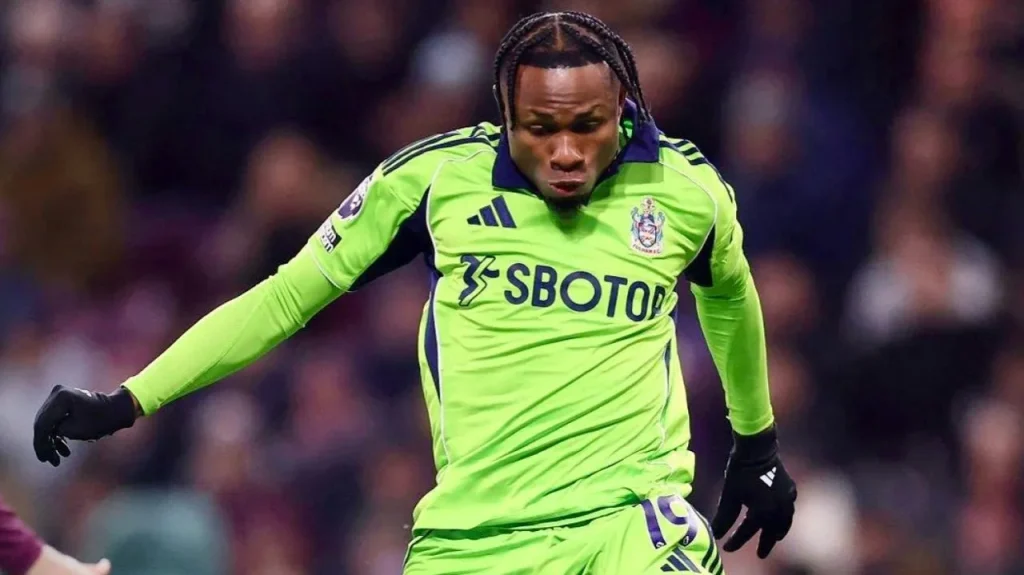 Samuel Chukwueze providing assist in Premier League match